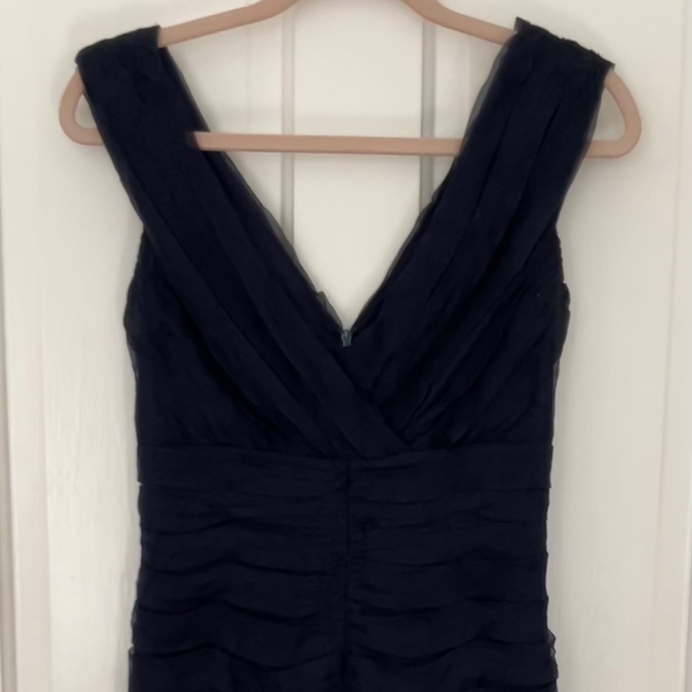 Beautiful Tadashi Sohji navy blue cocktail dress